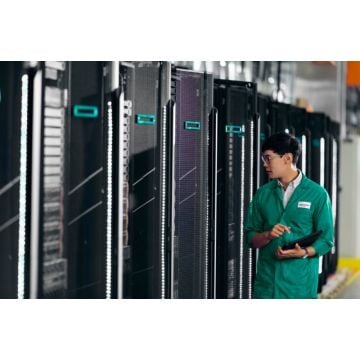 HPE - SATA  SAS kabelset